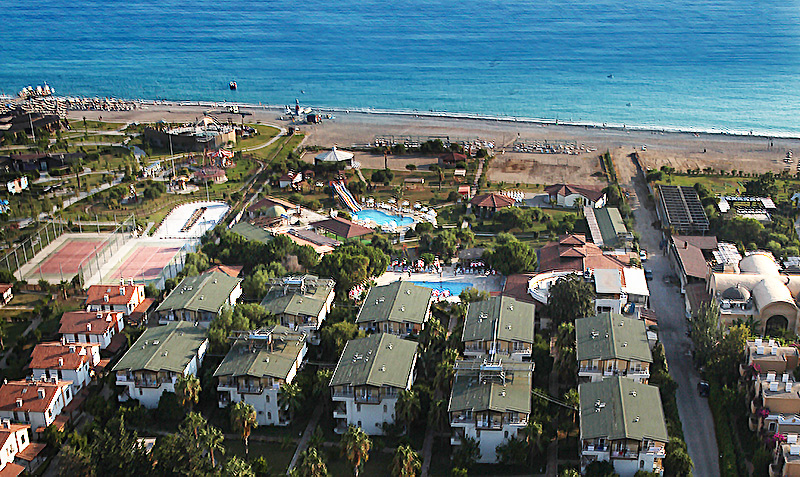 Club Serena Beach
